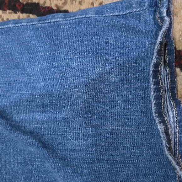 American Eagle Outfitters Women's Blue Jeans - Picture 12 of 16